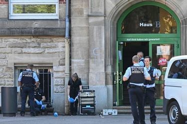 Al menos seis heridos en dos ataques con cuchillo en centros educacionales en Alemania