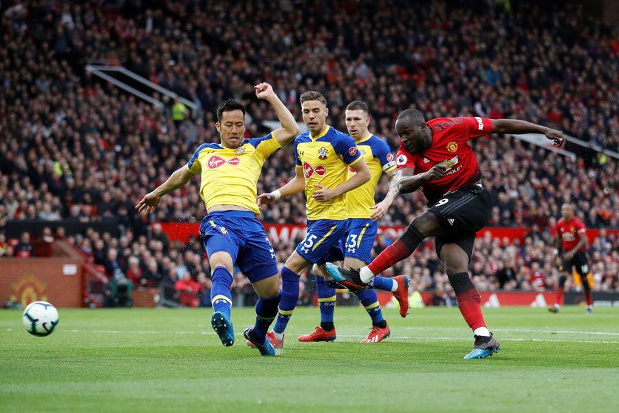 Alexis se lesiona en triunfo agónico de Manchester United ...