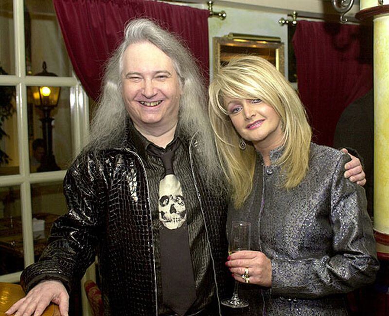 Corazón eclipsado cuando Bonnie Tyler alcanzó el éxito con el compositor de Meat Loaf La Tercera