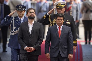 En qué consiste la ceremonia de “matasellos” por los 200 años de relaciones diplomáticas entre Chile y Perú 