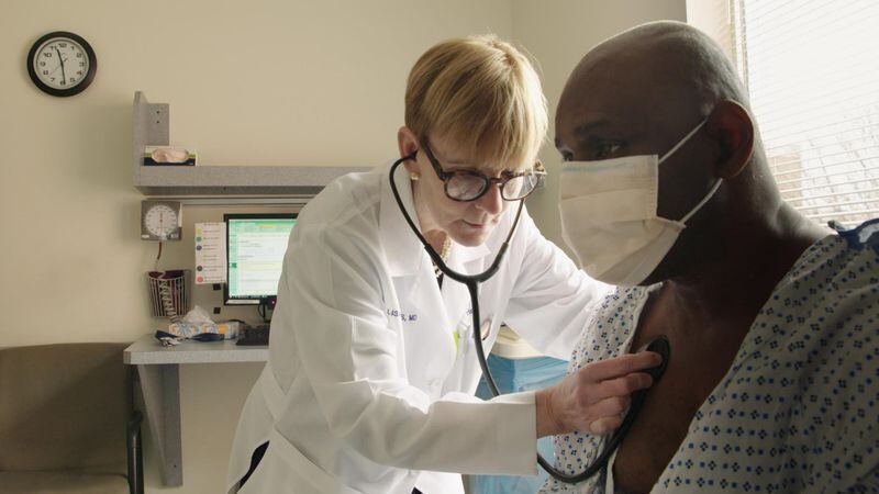 Diagnosis S1Dr. Lisa Sanders Inspecting a patient