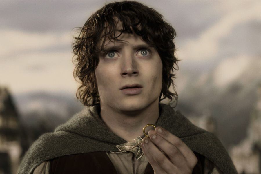 Desde justificar al gigantesco presupuesto para su serie El Señor de los Anillos - La Tercera