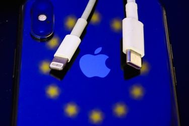 Unión Europea, Android y Apple: el duro enfrentamiento por la implementación de un cargador universal