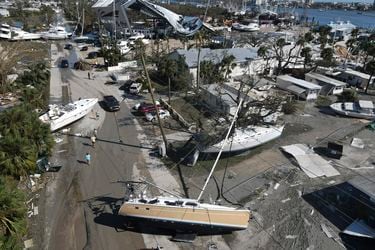 Reportes cifran en al menos 12 los muertos tras el devastador paso del huracán Ian por Florida