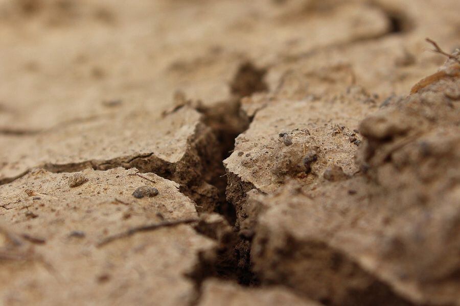 crack-995370_1280