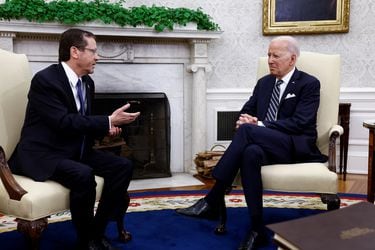 Biden reitera ante presidente de Israel su apoyo a solución de dos estados para conflicto en Medio Oriente