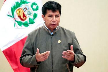 Congreso peruano admite moción para iniciar juicio político contra Presidente Castillo 