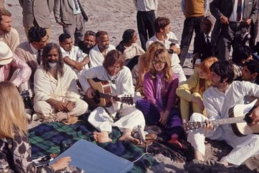 The Beatles e India: El documental que retrata un viaje mágico y misterioso