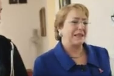 La particular aparición de Bachelet junto a Baradit en "Chile Secreto"