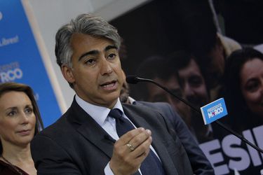 Marco Enríquez-Ominami da a conocer propuestas laborales