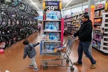 La desaparición de los problemas de la cadena de suministro indica una temporada de abundancia de productos para los compradores navideños