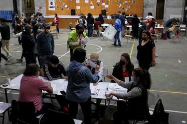 Histórica participación en el plebiscito: más de 13 millones de votantes correspondientes al 85,7% del padrón electoral
