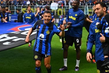 Alexis festejó como un niño el nuevo título del Inter.