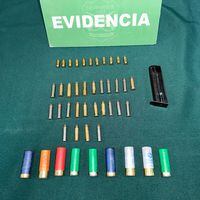Detienen a sujetos que portaba munición de diferentes tipos de armas en Puente Alto 