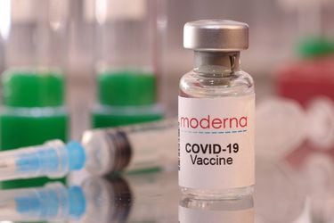 Moderna y la confirmación de su llegada a Chile: todo lo que sabemos de una de las vacunas más eficaces del mundo