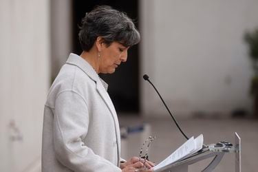 Ministra Aguilera y denuncias de abuso en operativo de salud en escuela de Talcahuano: “Pareciera que incluyó actividades que no están dentro de lo que deberían haber realizado”