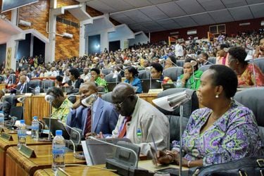 Ruanda, el país africano que lidera el ranking de mayor representación femenina en Parlamentos del mundo