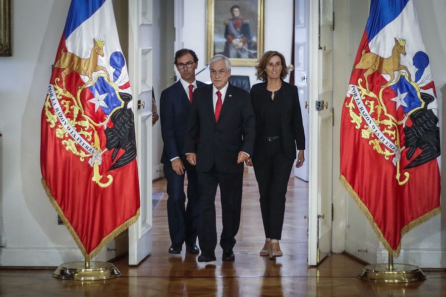 Cambio de gabinete: Marcela Cubillos y Raúl Figueroa