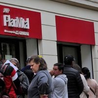 Sigue el éxodo de empresas de Santiago Centro: AFP Planvital traslada sus oficinas principales a Las Condes