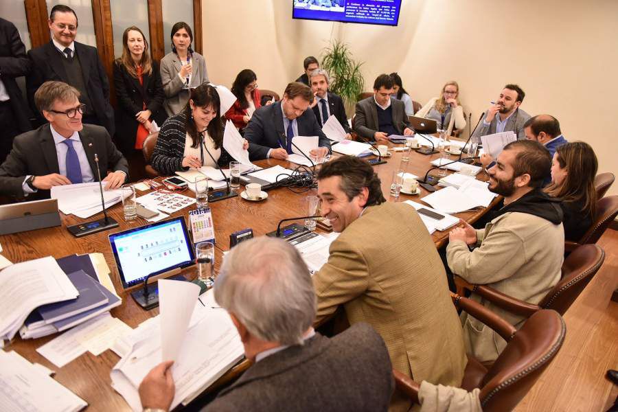 SANTIAGO.- Comisión de Economía de la Cámara de Diputados aprueba ley de Pago Oportuno
