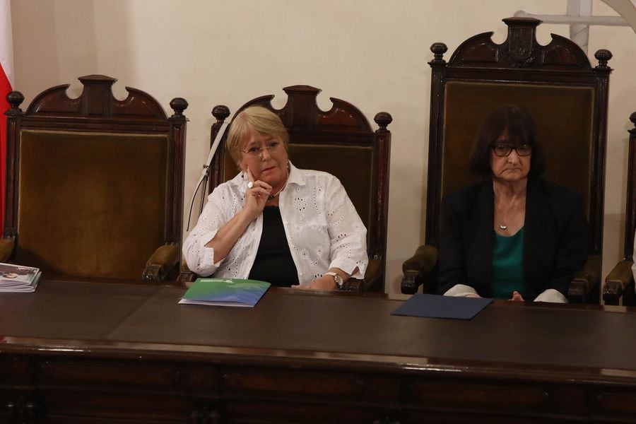 La Universidad de Chile conmemoró el Día Internacional de la Mujer con la charla de la expresidenta Michelle Bachelet “Liderazgos para el futuro: educando para la igualdad de género”. Foto: Luis Bozzo B./ Agencia Uno.