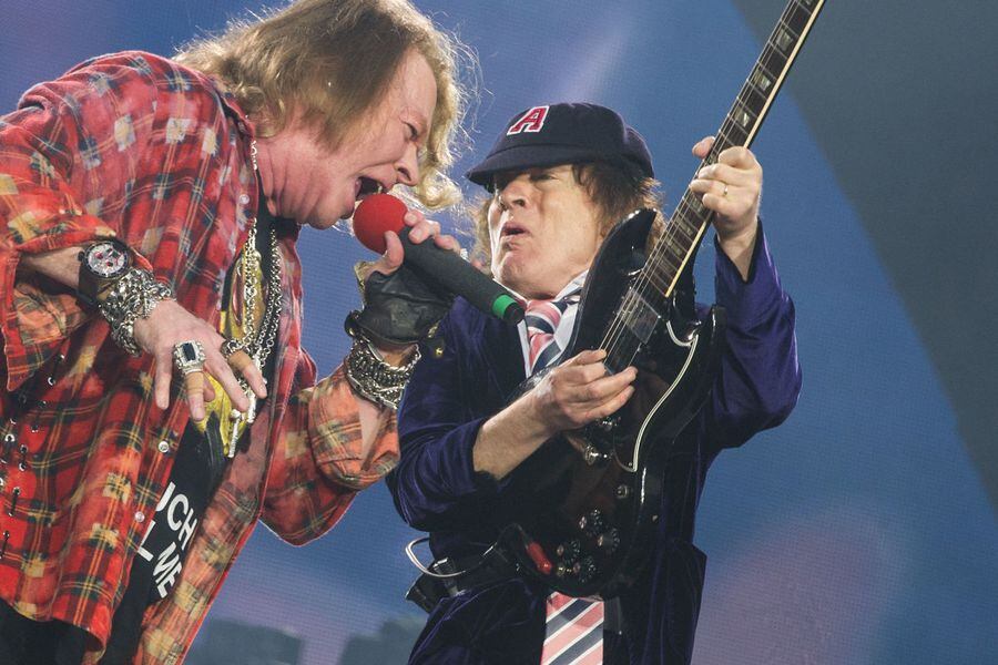 AC/DC continuará su gira y lanzará música nueva junto a Axl Rose - La ...