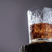 Salud por papá: once whiskies y otros destilados para regalar en el Día del Padre