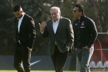 Esteban Paredes, Mauricio Pinilla, Arturo Salah