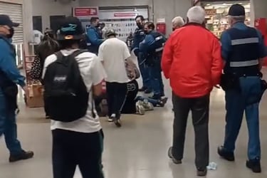 Desalojo de ambulantes en el Metro: ocho vigilantes lesionados deja operativo en estación Ñuñoa de la Línea 6