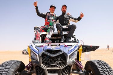 Chaleco López sigue imparable: ahora conquista el Abu Dhabi Desert Challenge en prototipos ligeros