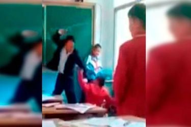 Absuelven a profesor que agredió a correazos a estudiante por hacer bullying
