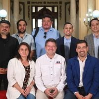Orrego sostiene encuentro con alcaldes independientes y aseguran “apoyos mutuos” de cara a la reelección