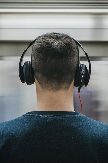 Los mejores auriculares inalámbricos para deporte: cómo elegirlos