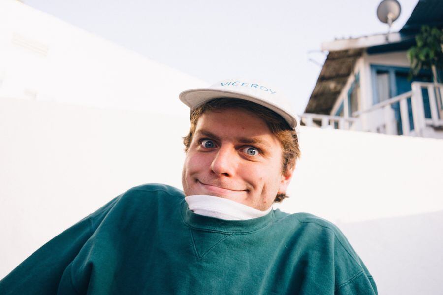 Mac DeMarco presenta su nuevo sencillo "One more love song" La Tercera