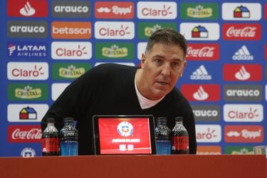 Eduardo Berizzo en su presentación como entrenador de la Roja.