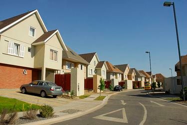 Agenda proinversión: medidas incluyen garantía estatal a pie para financiar compra de primera vivienda