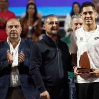 Finalista en el singles y campeón en el dobles: los millones que ganó Alejandro Tabilo tras su gran semana en el Chile Open 