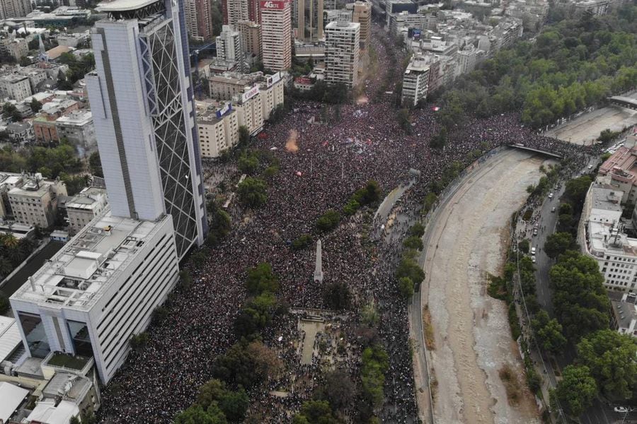 MANIFESTACIONES EN PLAZA ITALIAMARCHA HISTORICA