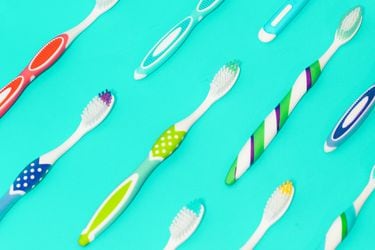 En esto debes fijarte para elegir el mejor cepillo de dientes