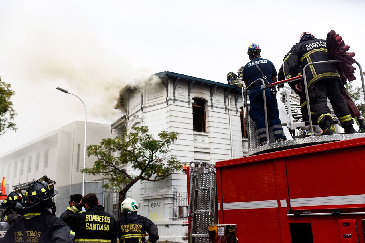 incendio Liceo de Aplicación