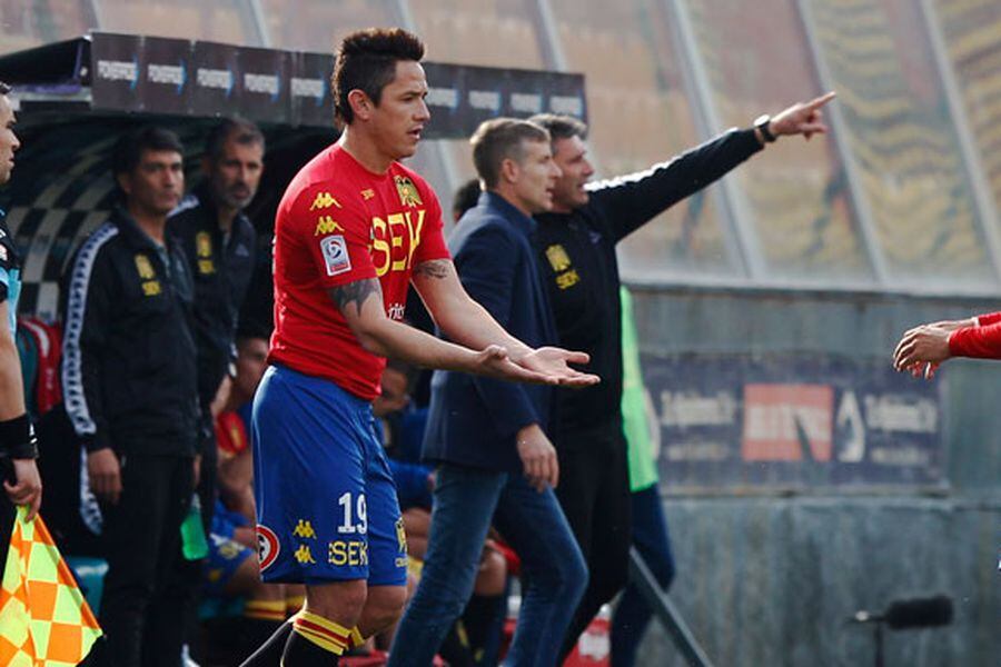 Gustavo Canales redebutó en Unión