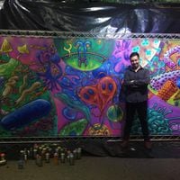 Graffitti, muralismo y ciencia: el doctor en biología molecular que fusiona los tres mundos