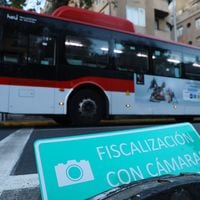 MTT anuncia 50 nuevos puntos de monitoreo automatizado para fiscalizar pistas Solo Bus en Santiago
