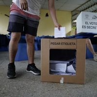 En medio del referendo de seguridad: director de centro carcelario en Ecuador muere tras sufrir atentado a tiros 