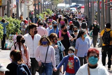 Epidemiológico: Chile supera los 50 mil casos activos de coronavirus y tres regiones registran tasa de incidencia superior a mil contagios cada 100 mil habitantes