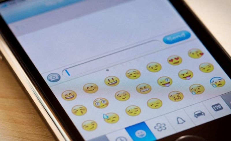 celular-emojis