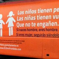 Ministra Narvaez por bus con mensaje transfóbico: "Si promueve la intolerancia y el no respeto a la diversidad, no va en la línea de lo que el país quiere"