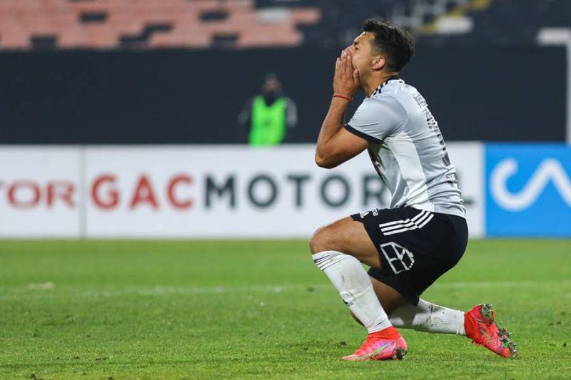 Iván Morales se lamenta tras perderse un gol ante Palestino. De todos modos, hizo un buen partido pues dio la asistencia en el gol de Martín Rodríguez.