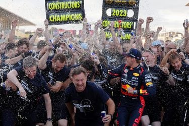 Red Bull se lleva el título de constructores: Verstappen arrasa en el GP de Japón y podría sellar su tricampeonato en Qatar