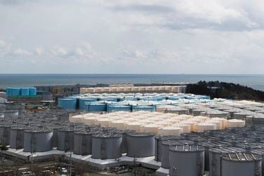 Autoridades nucleares de Japón aprueban verter agua contaminada de Fukushima en el océano Pacífico